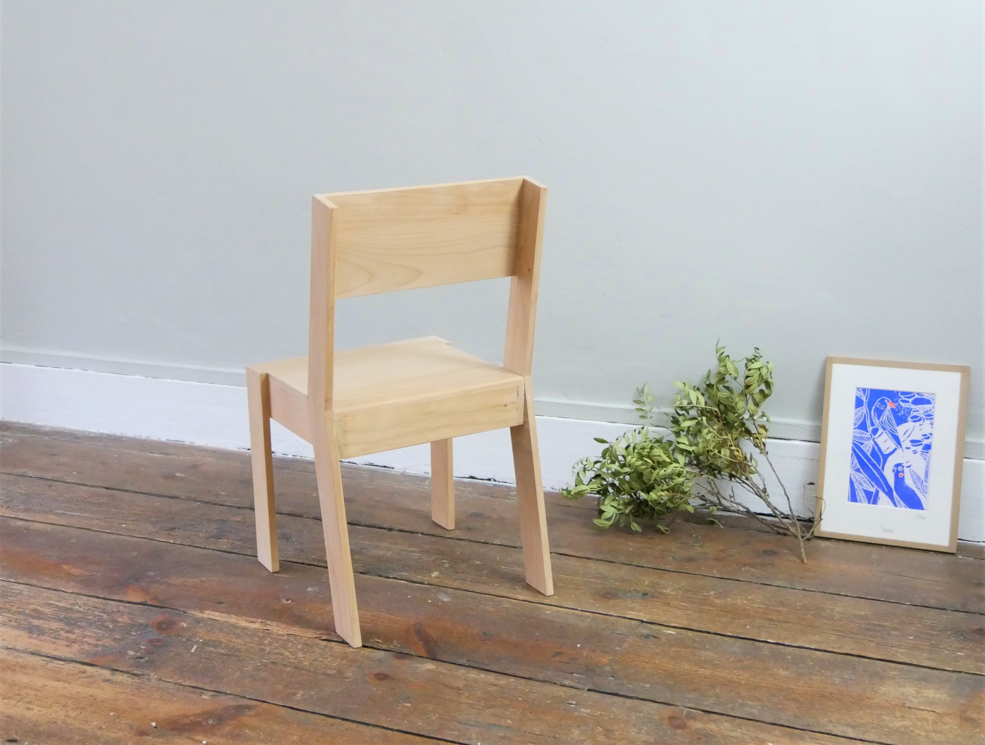 Petite chaise pour enfant en bois et fibre naturelle fait main -  confortable et résistante