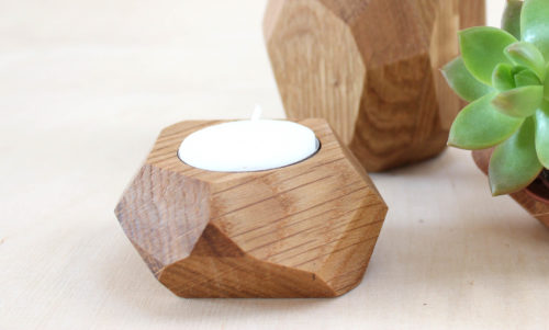 Bougeoirs en chêne Ben et Manu