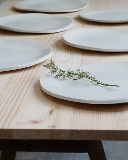 assiette en ceramique plate - porcelaine - diametre 24 cm 25 cm