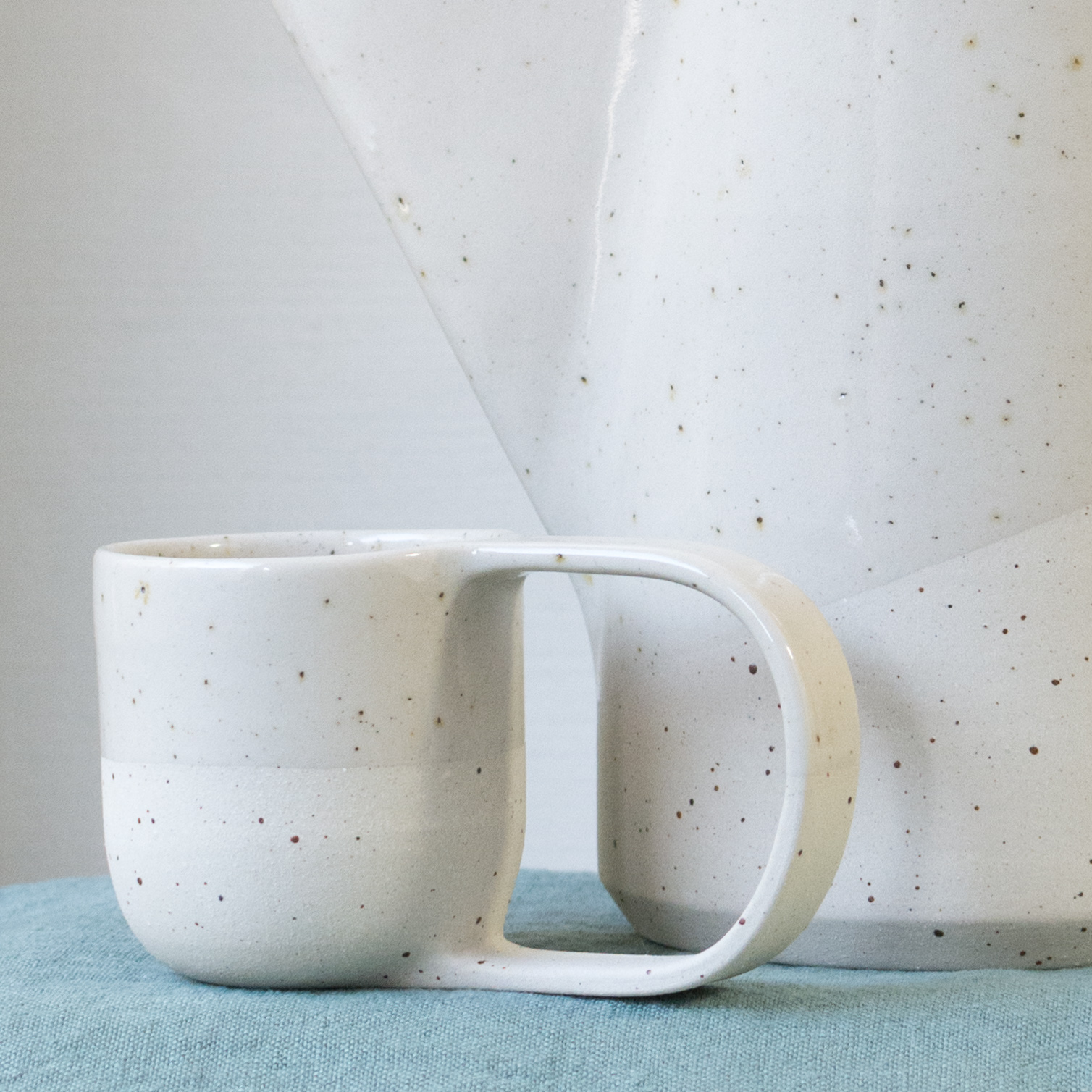 Mug à thé en céramique - L'INATELIER Design & Artisanat Français