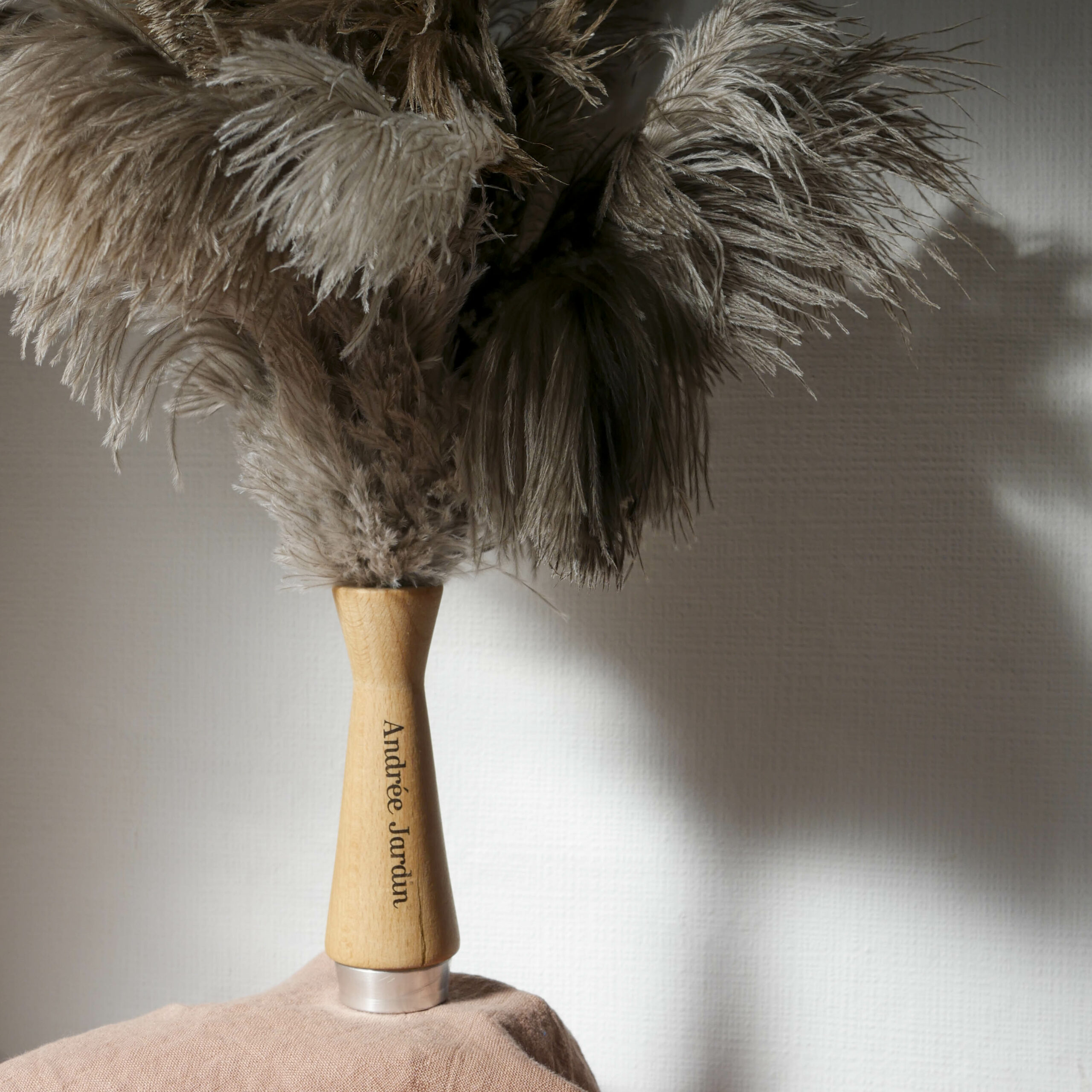 Petit plumeau Tradition à poussière 30 cm de chez ANDREE JARDIN - Latour  Mobilier de Jardin