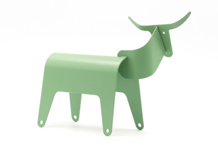 déco-animaux-design-vaca_vache-métal-vert-pop-coloré-millefeuille-design_nantes-de quart face