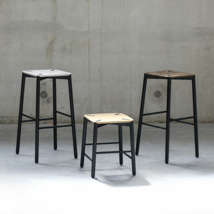 Tabouret-newport