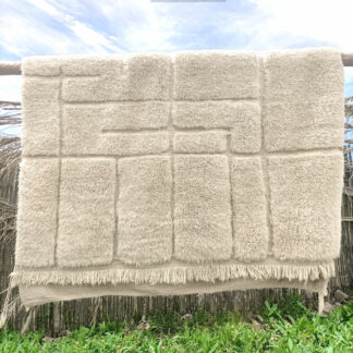 tapis-en-laine-blanc