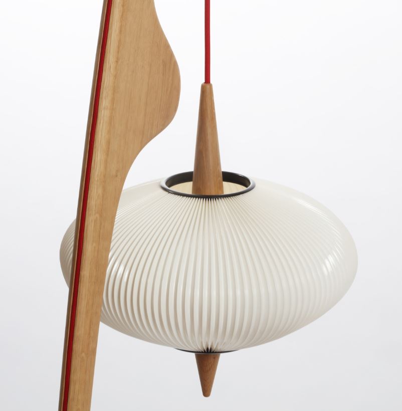 lampe mante religieuse Rispal N°14.950 en chene naturel, L'inatelier Nantes
