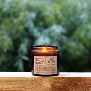 Bougie-herbivore-L'Inatelier_Nantes_Bougie naturelle_vegan_Foret du liban_cèdre et bargamotte_parfum naturel_pot en verre_fabrication française_recyclable_eco-friendly_90gr