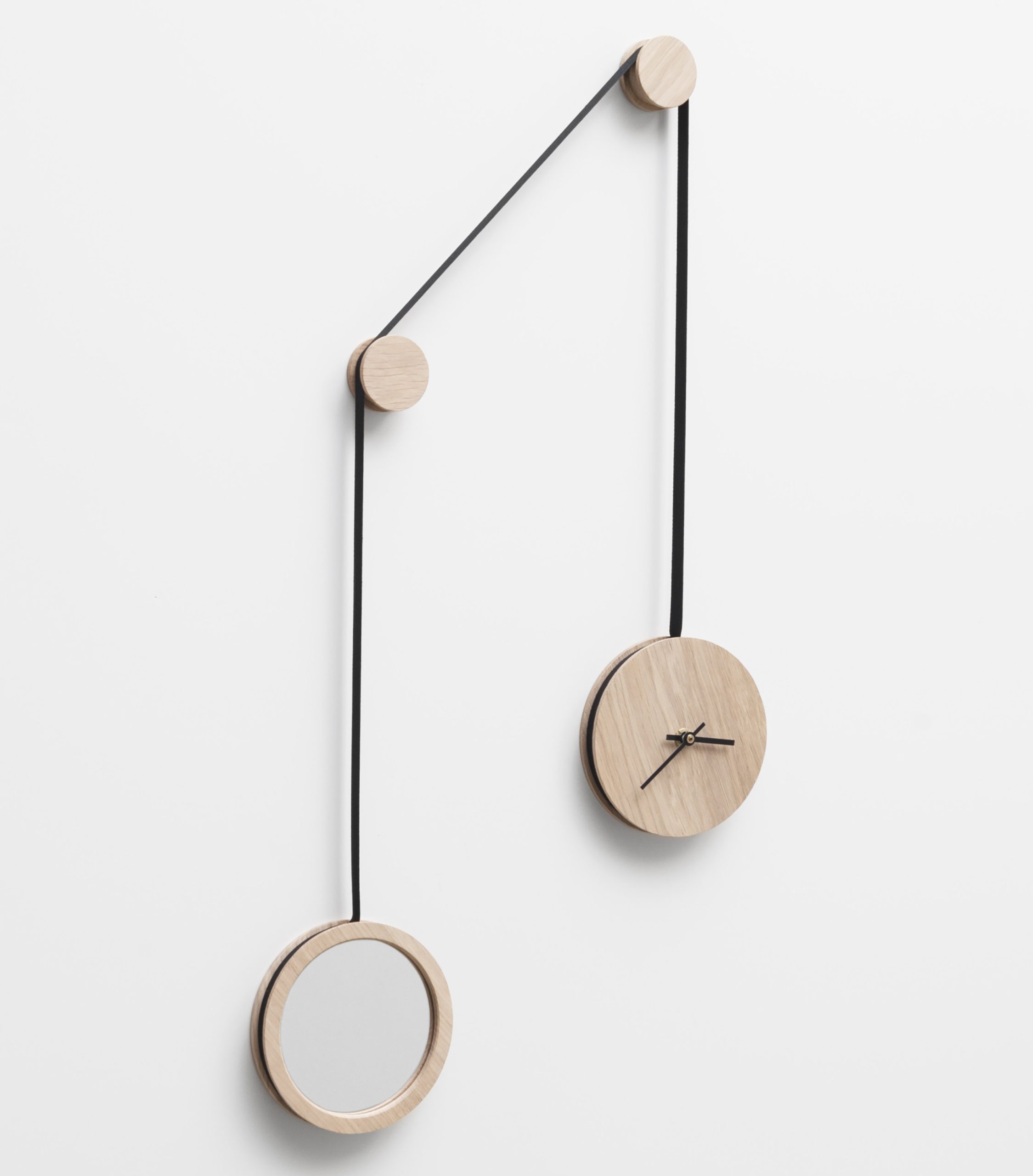 Horloge-miroir_pendule_drugeot manufacture_l'Inatelier_déco_intérieur_accessoire_made in france_chene massif_anjou_objet design_ nantes_boutique déco_bleu marine