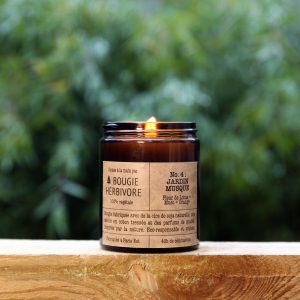 Bougie-herbivore-L'Inatelier_Nantes_Bougie naturelle_vegan_Jardin Musque _Fleur de Lotus, muxc et orange_parfum naturel_pot en verre_fabrication française_recyclable_eco-friendly_150gr