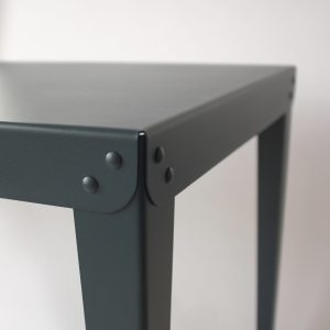Table en acier – Batilde - Blanc - Gaelle Pinel_nantes_l'Inatelier_made in france_artisanat contemporain_fait main_décoration_intérieur_l'Inatelier_Rennes