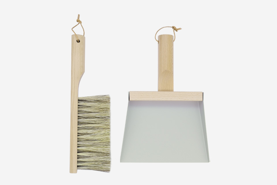 coffret pelle et balayette gris Nature_andree jardin_déco_intérieur_décoration_naturel_made-in -france_artisanat_nantes_linatelier - 1