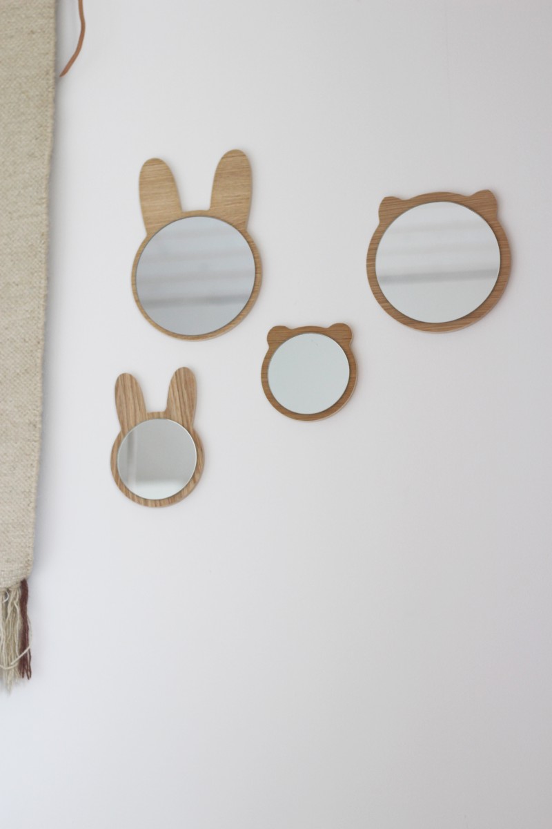 miroir-ours-en-bois-chambre-enfants_décoration_déco_made-in-france_tendance_artisanat_cadeau_naissance_linatelier_nantes_en-situation