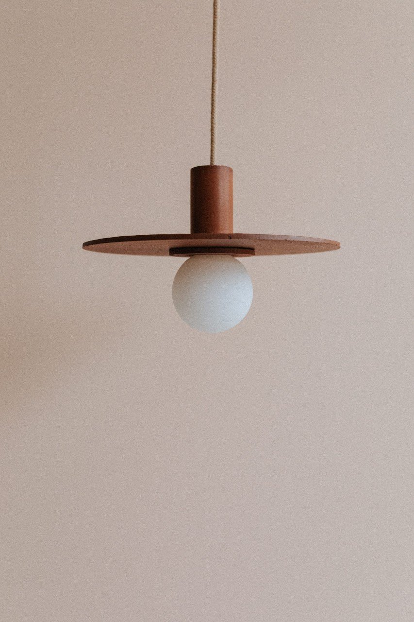 lampe suspension en béton ama 30 zuri, couleur châtaigne