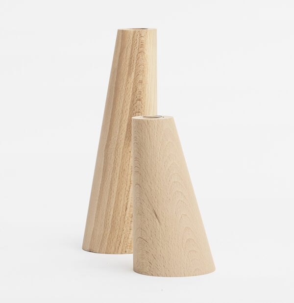 Vase en bois conique – Image 3