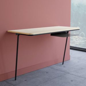 Bureau console KNGB - L'INATELIER 2-sur fond rouge-sans chaise